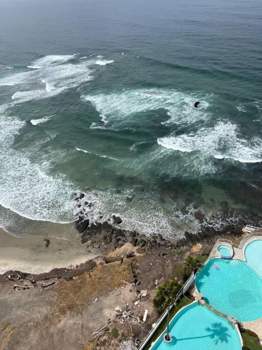 Beachfront 4 Bedroom Penthouse - Pool Steps To Beach & Mins To Downtown Rosarito Esterno foto