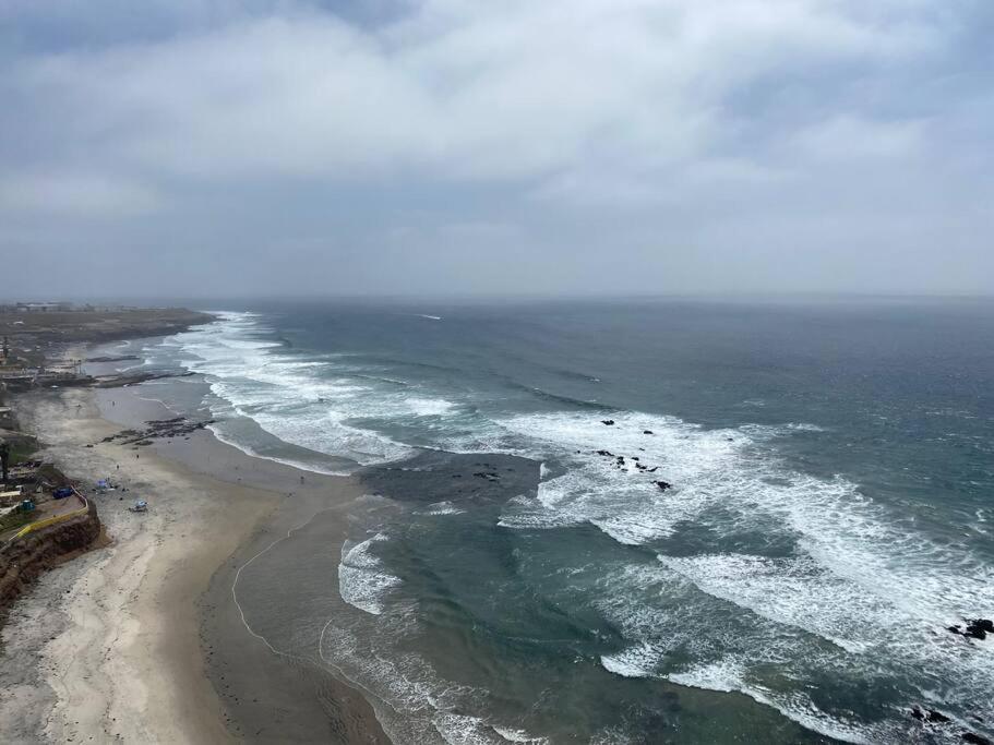 Beachfront 4 Bedroom Penthouse - Pool Steps To Beach & Mins To Downtown Rosarito Esterno foto