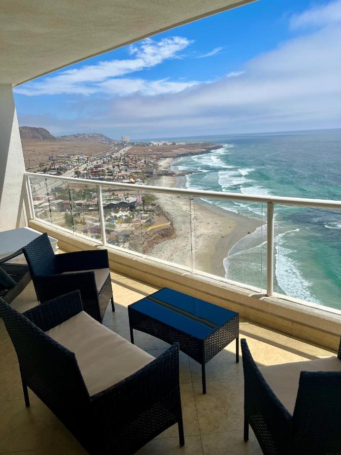 Beachfront 4 Bedroom Penthouse - Pool Steps To Beach & Mins To Downtown Rosarito Esterno foto